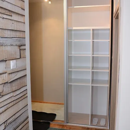 Apartman Zlatna Ruza فندق زلاتيبور