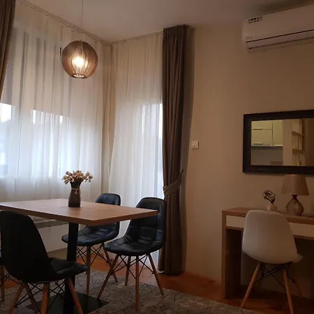 فندق Apartman Zlatna Ruza