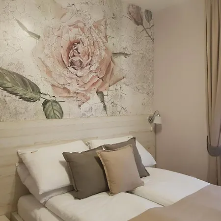 فندق Apartman Zlatna Ruza زلاتيبور