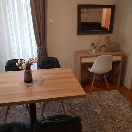 Apartman Zlatna Ruza زلاتيبور